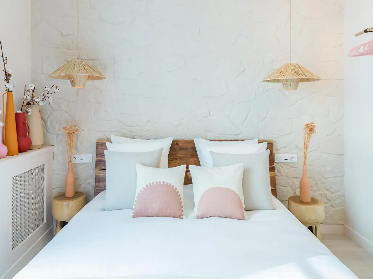 Pink & Wood Cocoon Apartment Paris 0*,